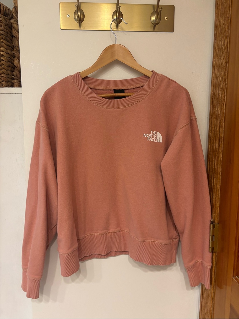 The Northface oversized slightly cropped crewneck sweatshirt size medium